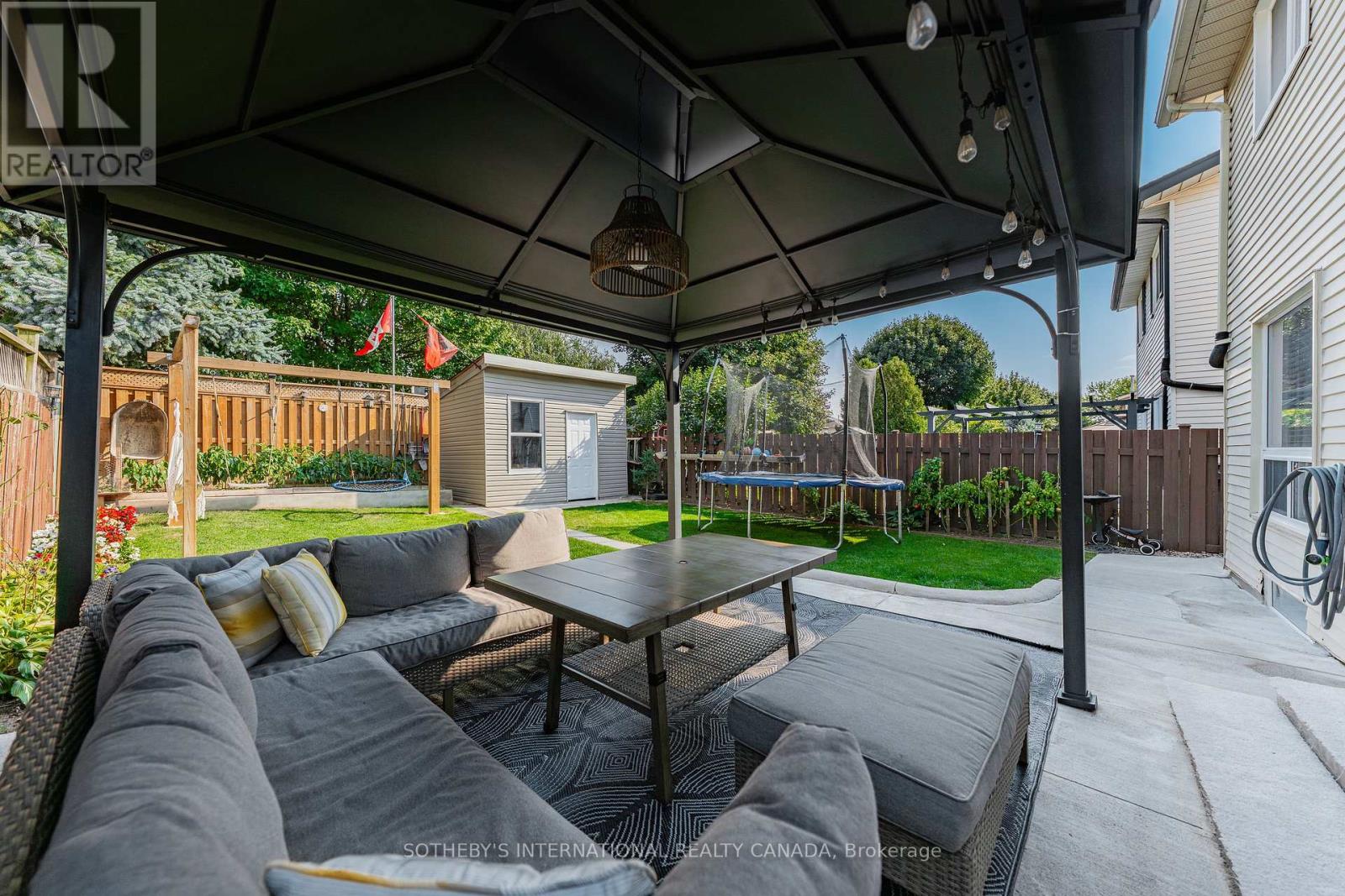64 Glenbrook Crescent, Cambridge, Ontario  N1R 7Z2 - Photo 42 - X12457277