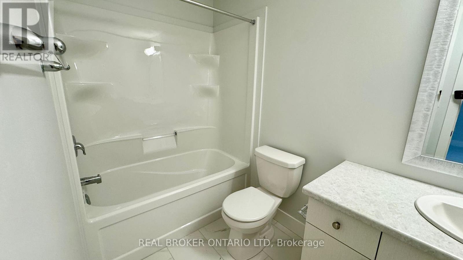 44 - 925 Deveron Crescent, London South, Ontario  N5Z 5A4 - Photo 11 - X12457426