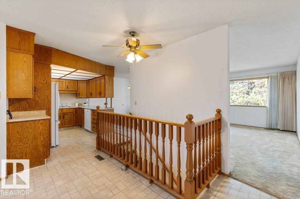 10646 153 Av Nw, Edmonton, Alberta  T5X 5R8 - Photo 13 - E4461728