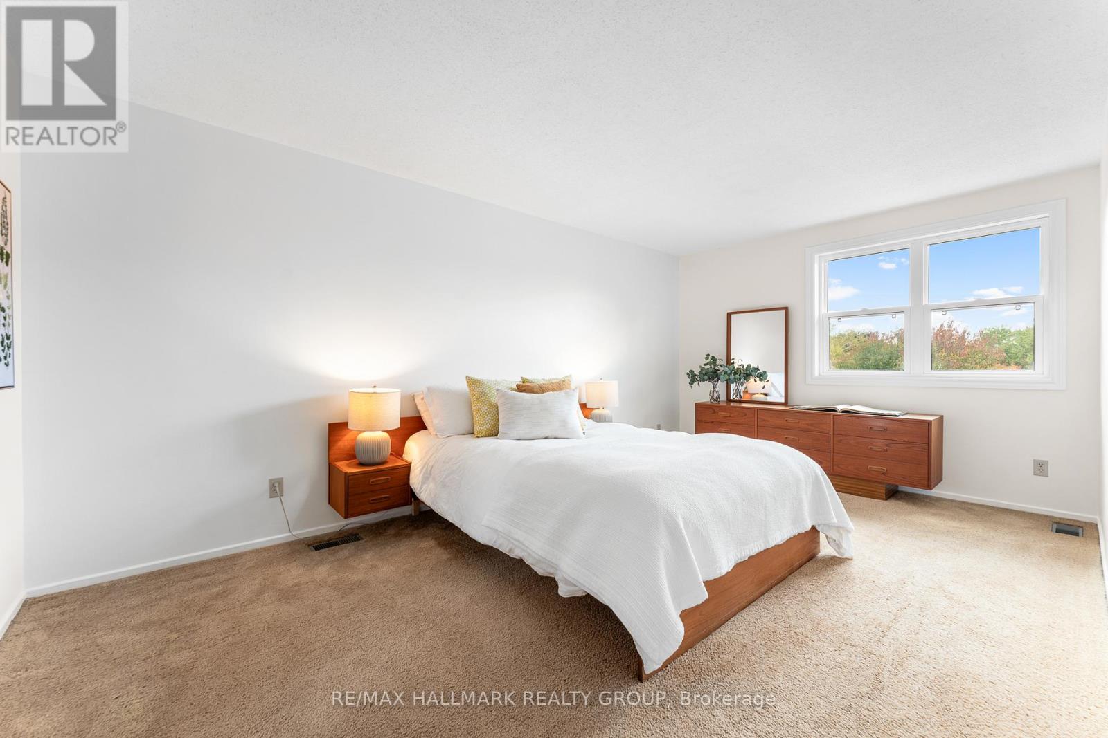 1075 Avignon Court, Ottawa, Ontario  K1C 2N4 - Photo 22 - X12457307