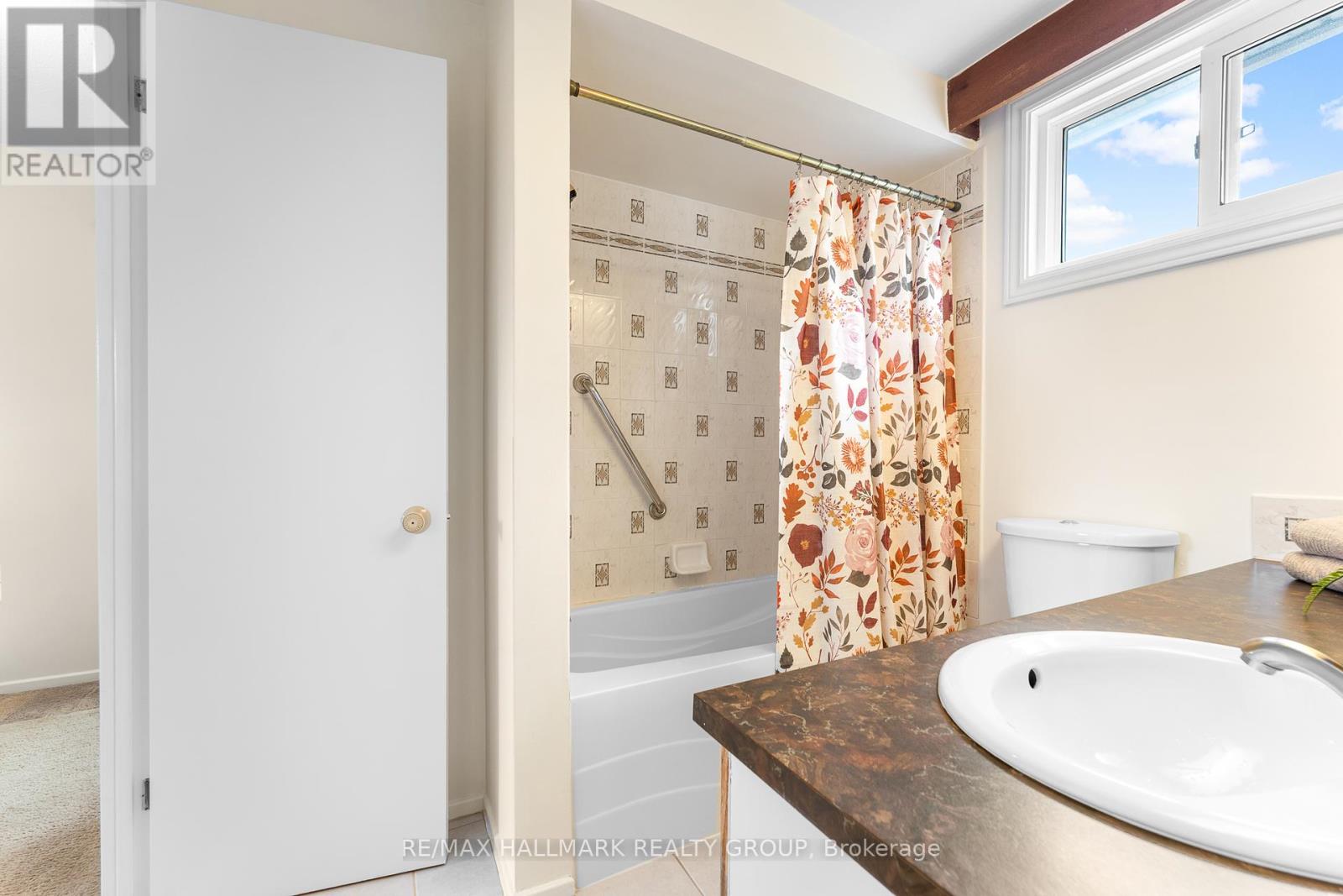 1075 Avignon Court, Ottawa, Ontario  K1C 2N4 - Photo 27 - X12457307