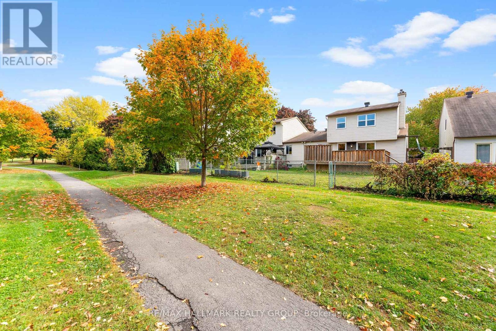 1075 Avignon Court, Ottawa, Ontario  K1C 2N4 - Photo 33 - X12457307