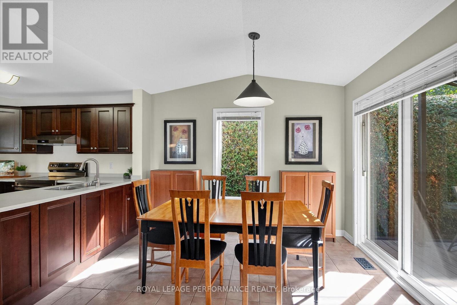 159 Longshire Circle, Ottawa, Ontario  K2J 4L2 - Photo 13 - X12457310