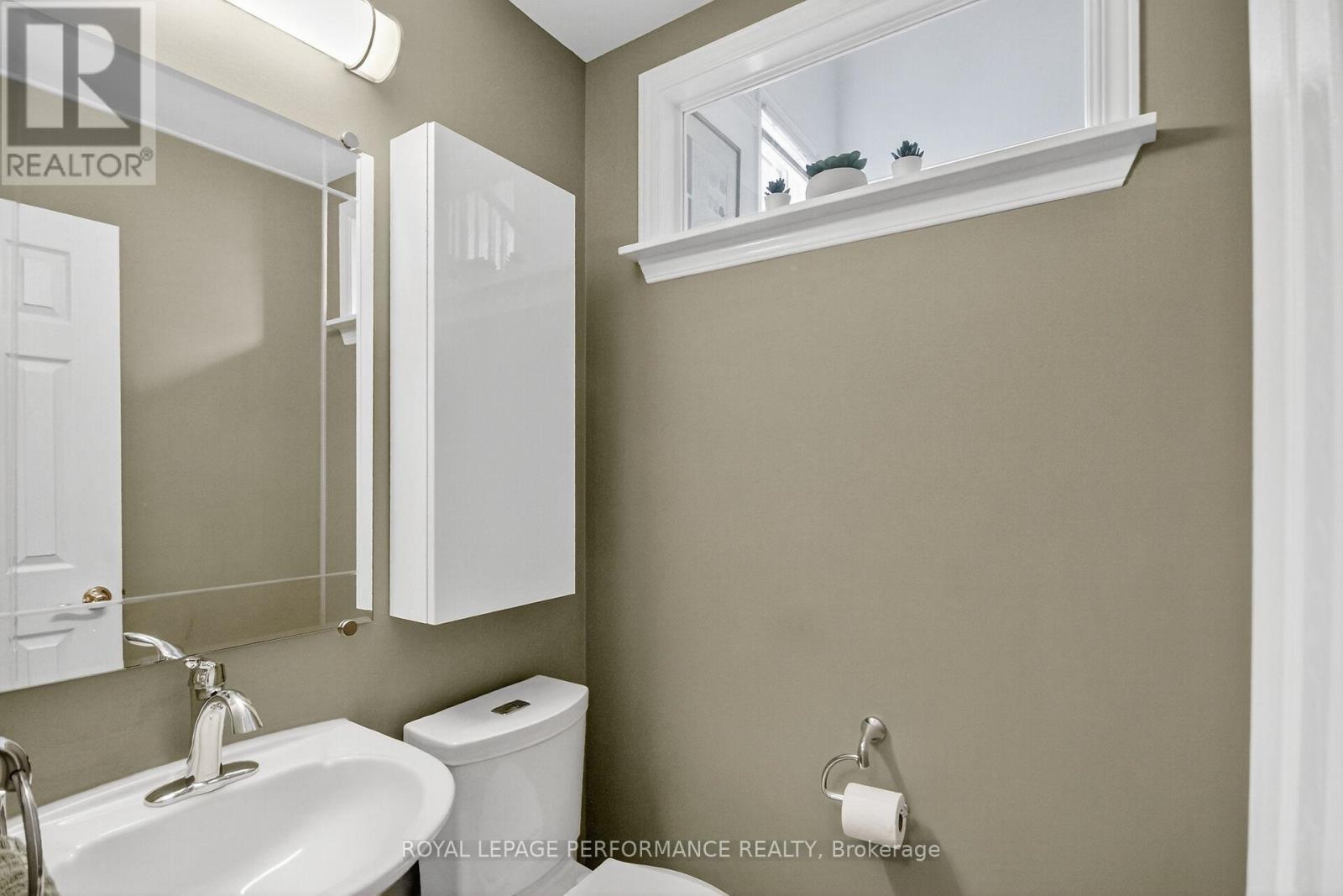 159 Longshire Circle, Ottawa, Ontario  K2J 4L2 - Photo 6 - X12457310