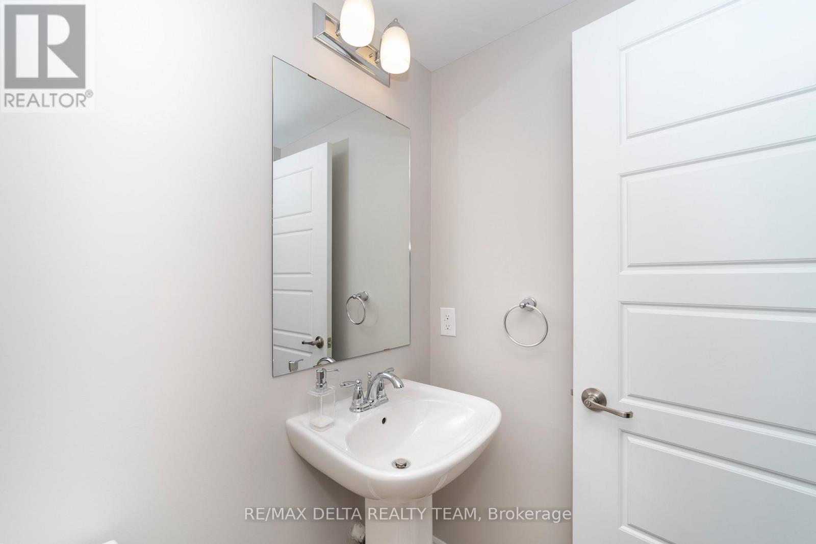 351 Sweetfern Crescent, Ottawa, Ontario  K4A 1A5 - Photo 11 - X12457340