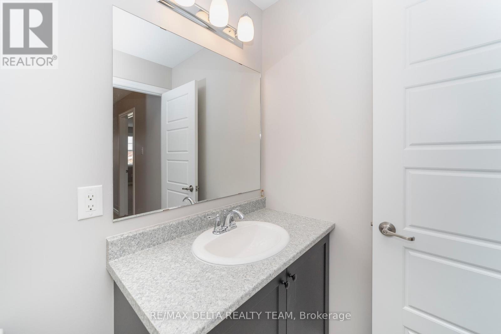 351 Sweetfern Crescent, Ottawa, Ontario  K4A 1A5 - Photo 18 - X12457340