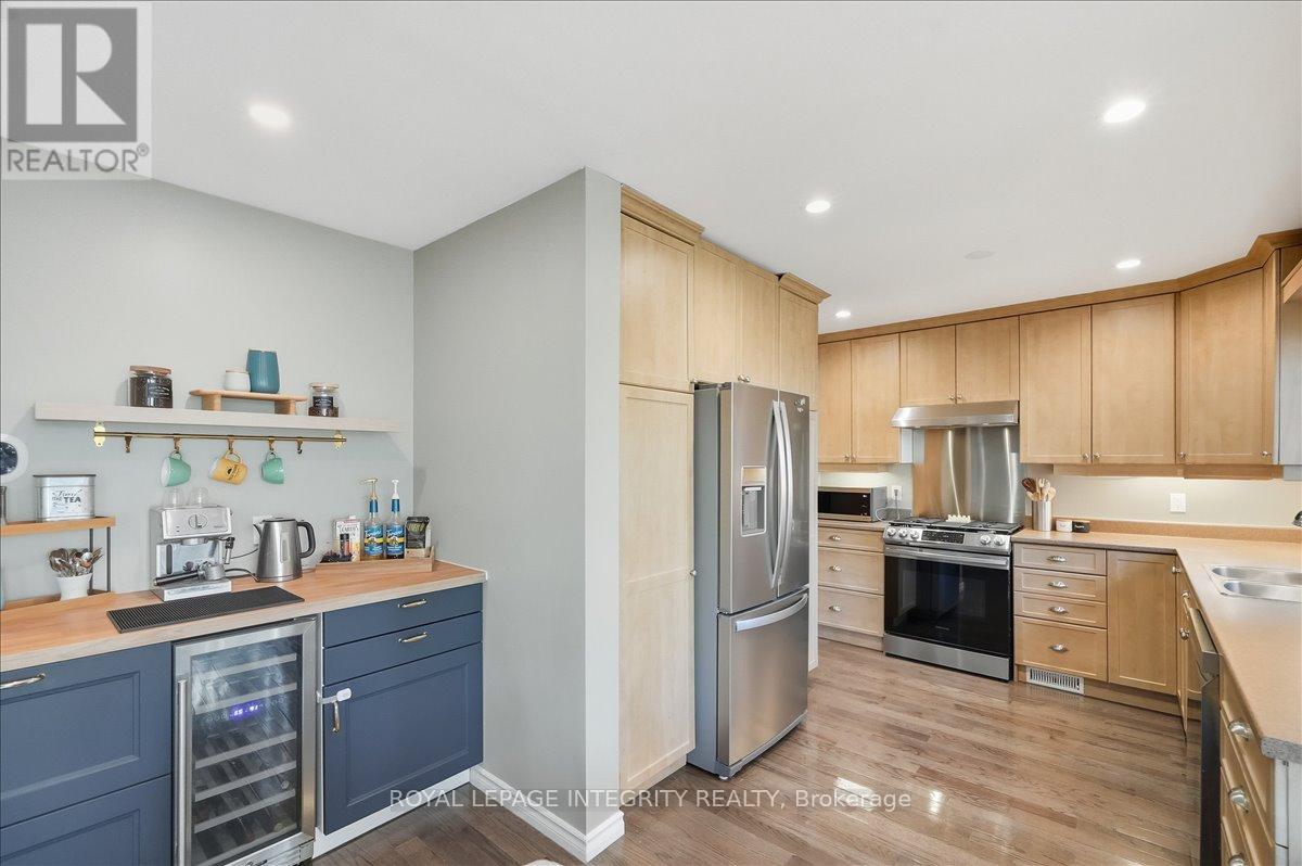 1406 Bouton D'or Way, Ottawa, Ontario  K1E 3L3 - Photo 13 - X12457363
