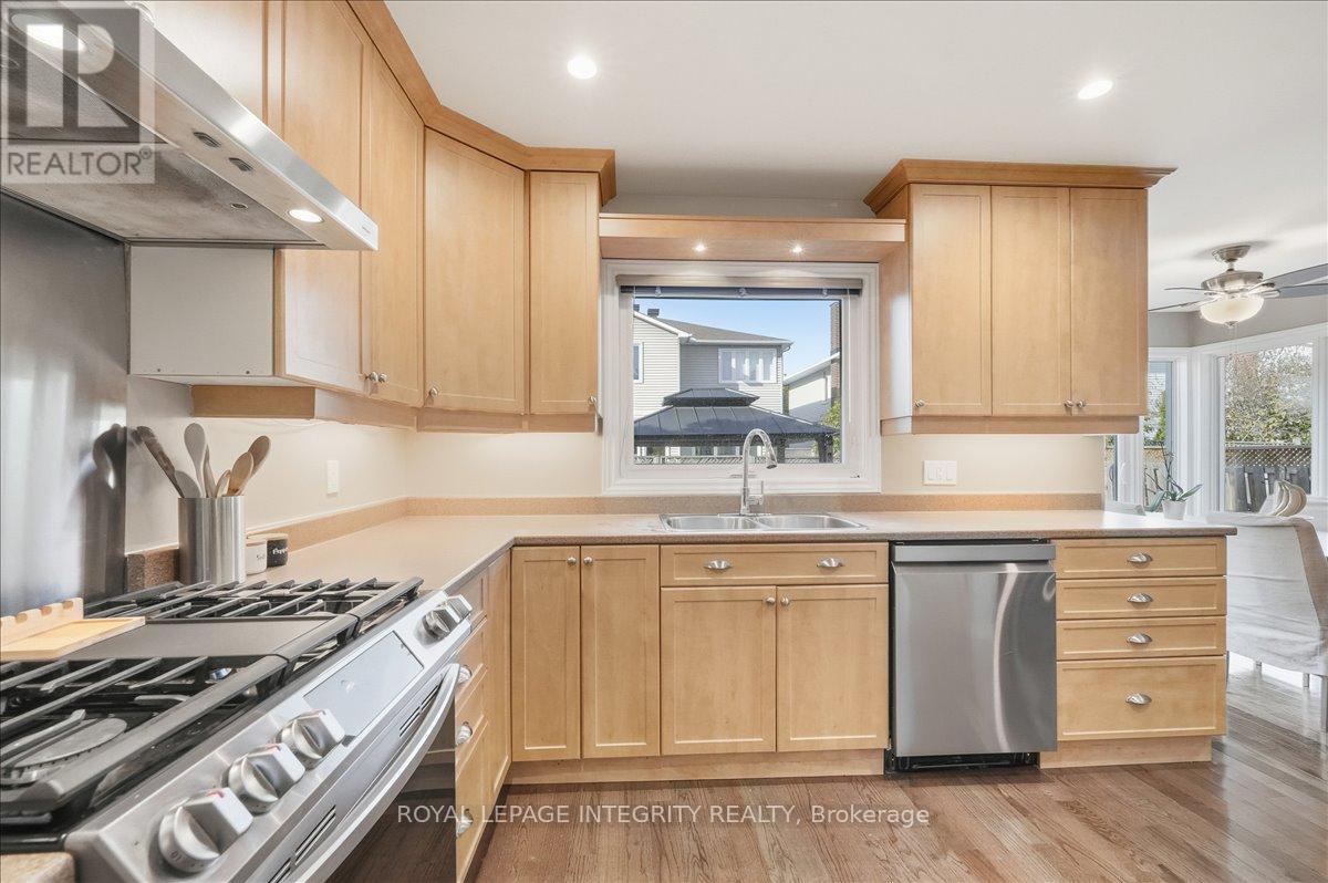 1406 Bouton D'or Way, Ottawa, Ontario  K1E 3L3 - Photo 15 - X12457363
