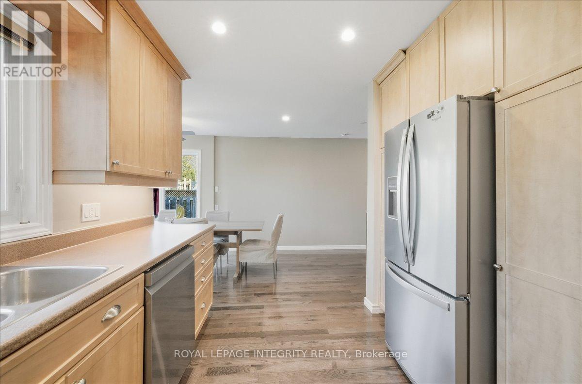 1406 Bouton D'or Way, Ottawa, Ontario  K1E 3L3 - Photo 16 - X12457363