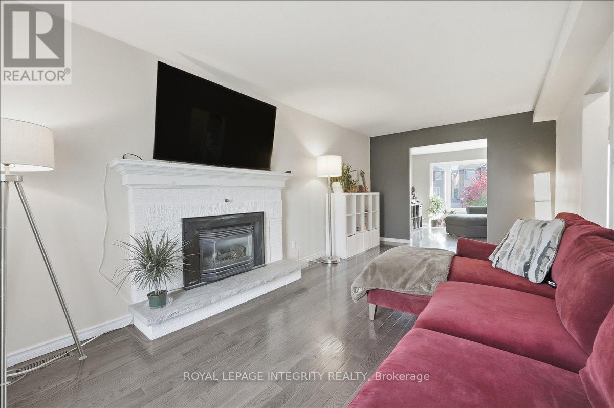 1406 Bouton D'or Way, Ottawa, Ontario  K1E 3L3 - Photo 9 - X12457363