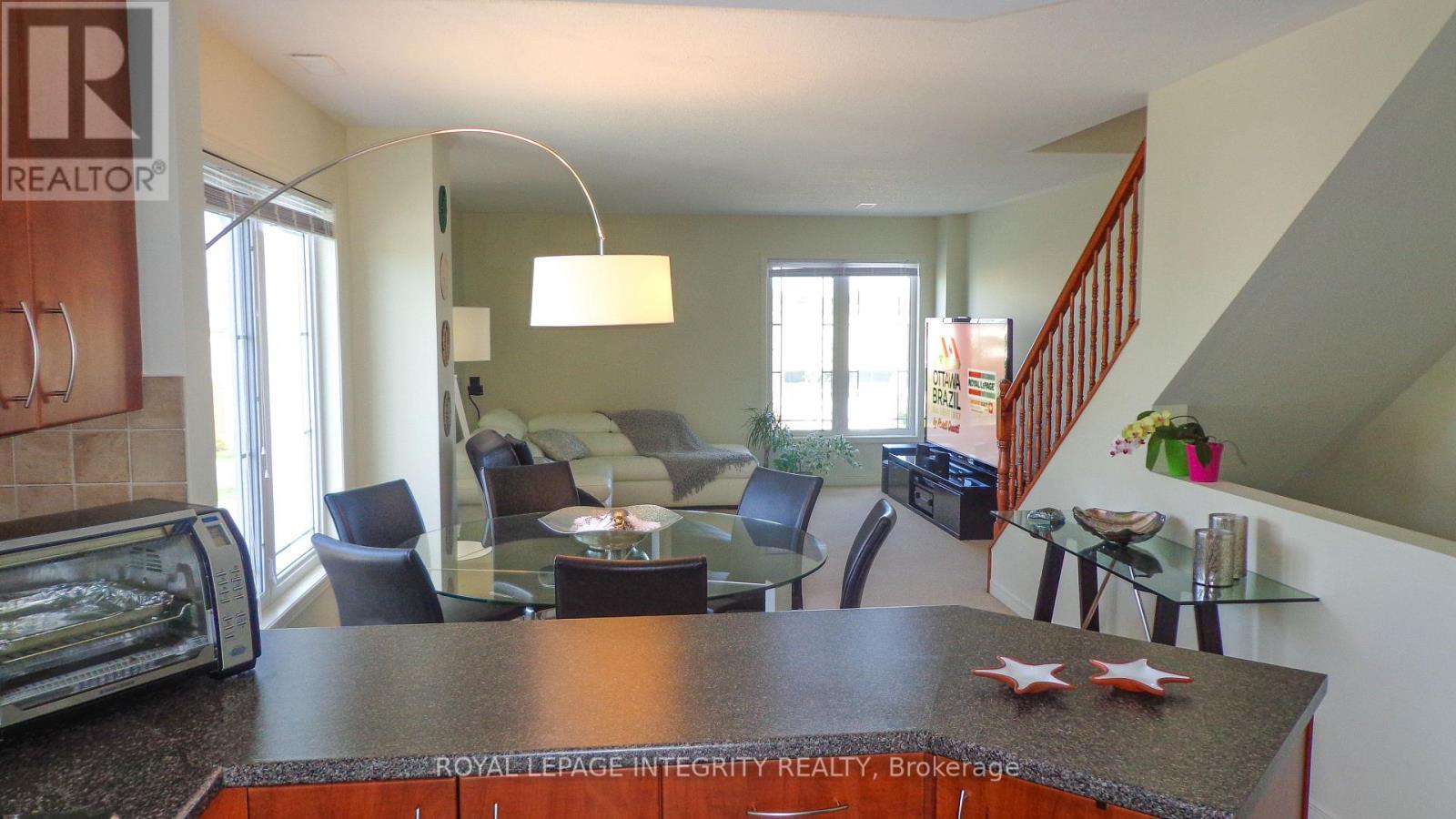 176 Chapman Mills Drive, Ottawa, Ontario  K2J 0B8 - Photo 10 - X12457390