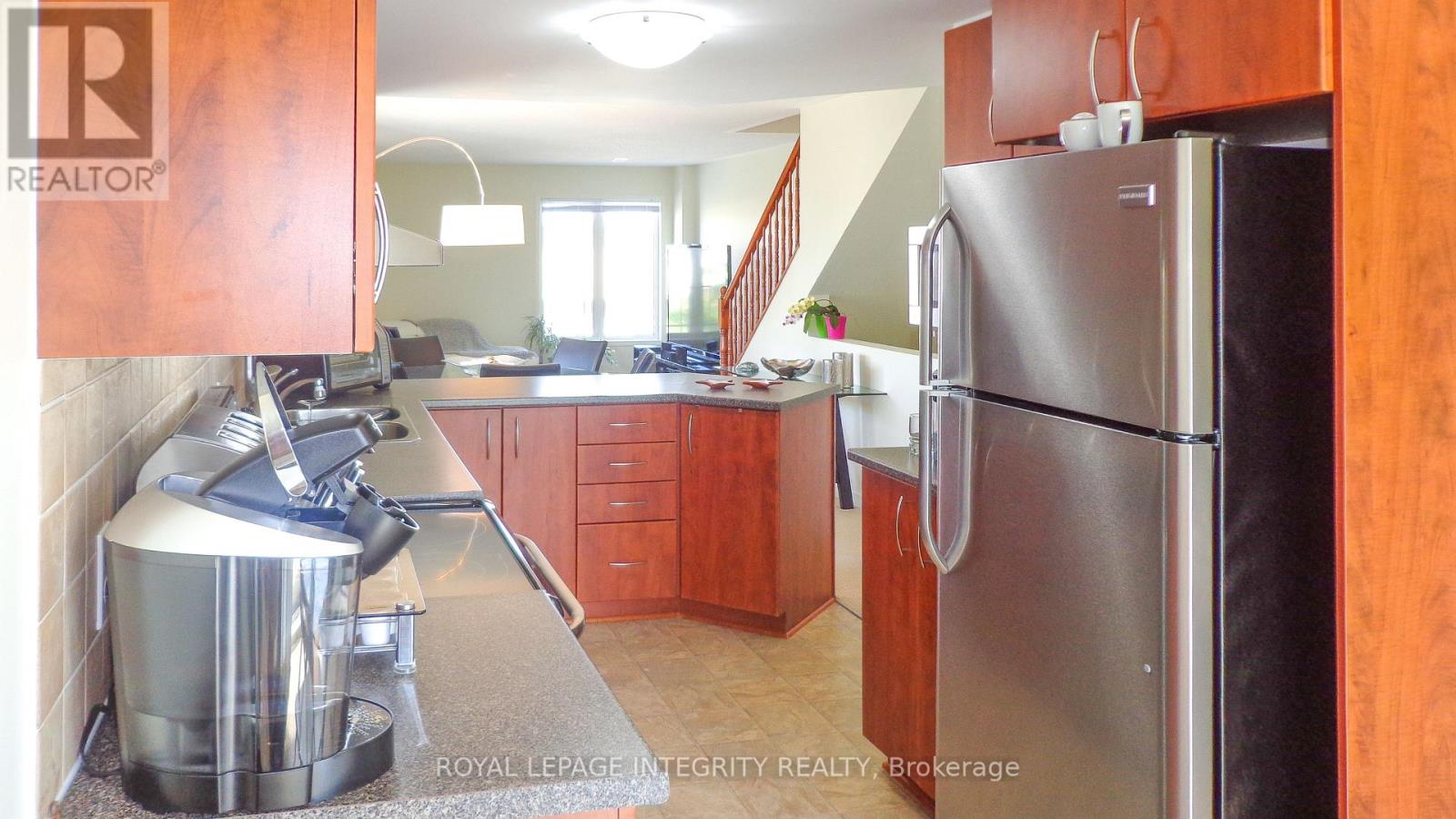 176 Chapman Mills Drive, Ottawa, Ontario  K2J 0B8 - Photo 9 - X12457390