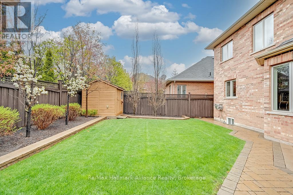 1527 Arrowhead Road, Oakville, Ontario  L6H 7V6 - Photo 34 - W12457413