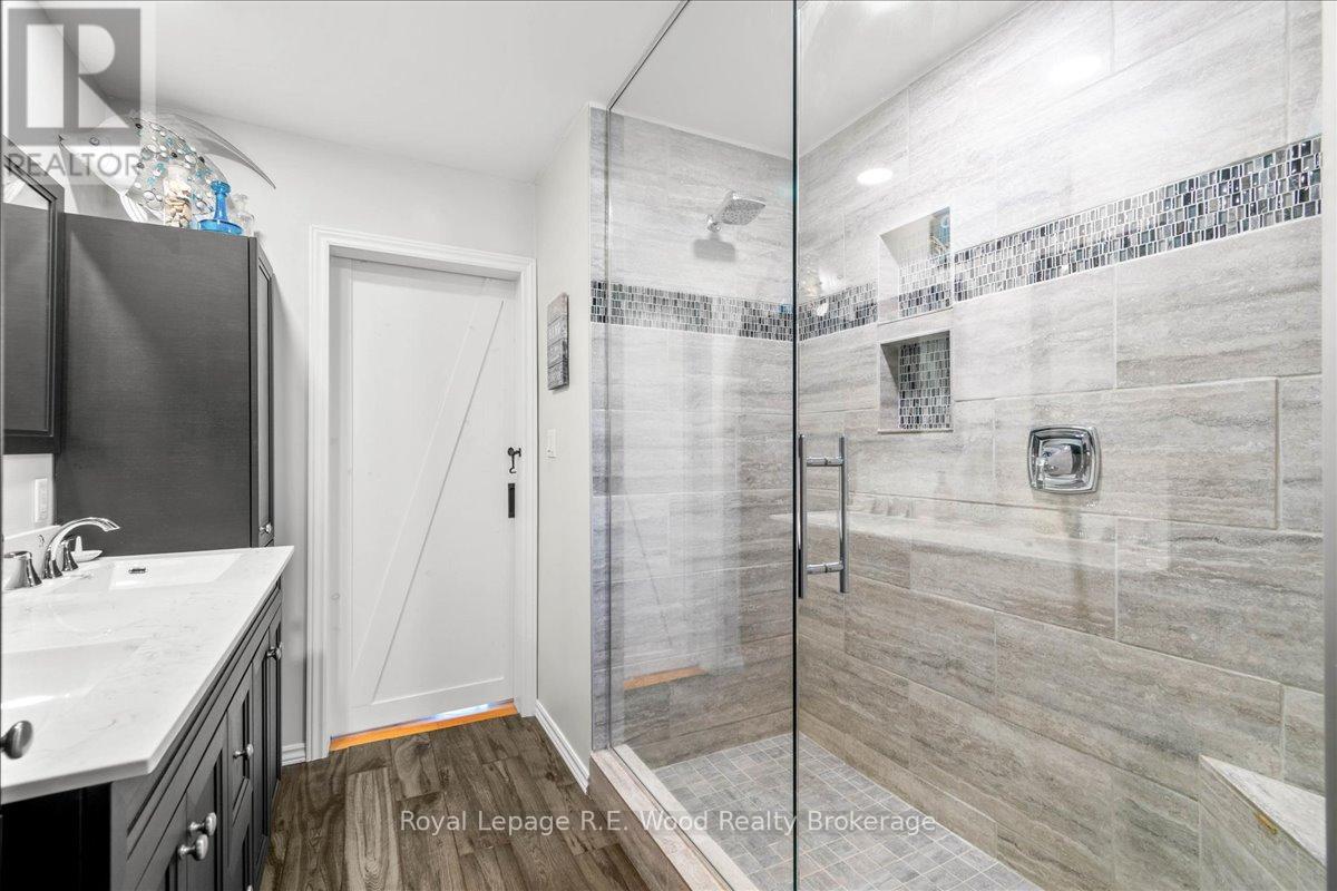 49 Dereham Drive, Tillsonburg, Ontario  N4G 2B1 - Photo 28 - X12457427
