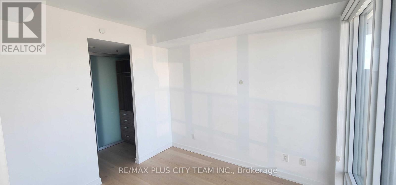 4505 - 488 University Avenue, Toronto, Ontario  M5G 0C1 - Photo 8 - C12421335