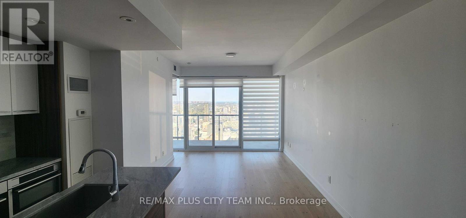 4505 - 488 University Avenue, Toronto, Ontario  M5G 0C1 - Photo 6 - C12421335