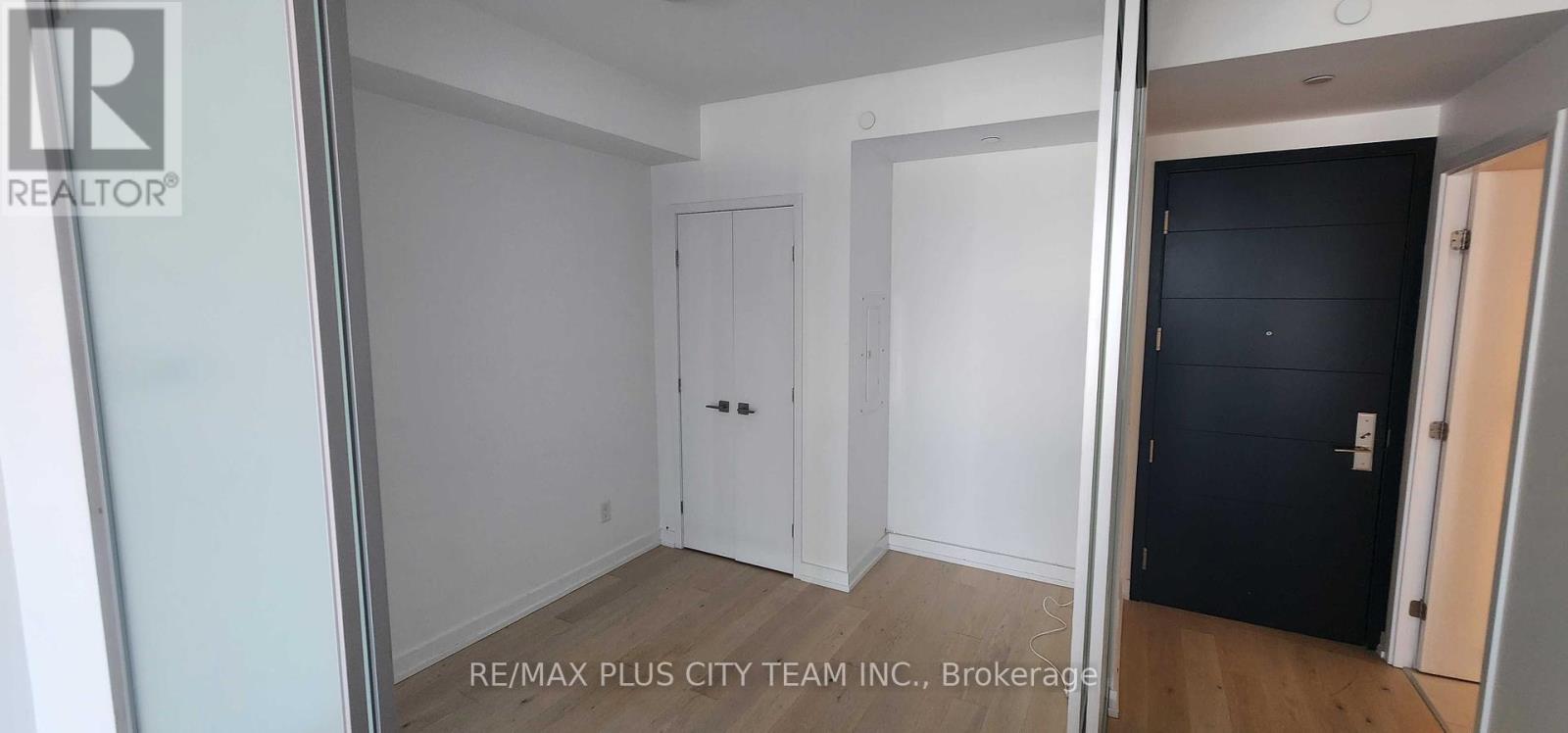 4505 - 488 University Avenue, Toronto, Ontario  M5G 0C1 - Photo 11 - C12421335
