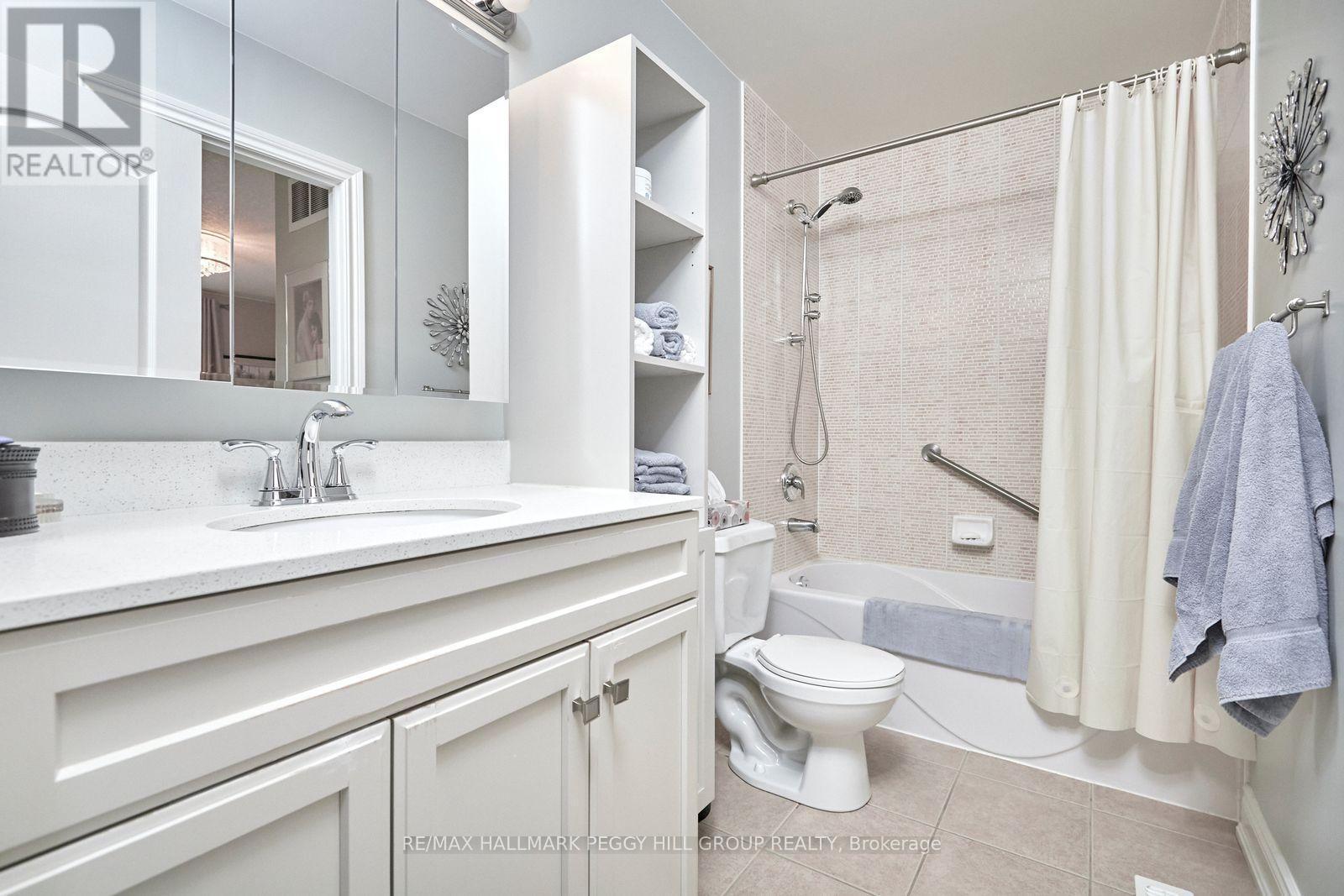 11 - 125 Huronia Road, Barrie, Ontario  L4N 4G1 - Photo 11 - S12455165
