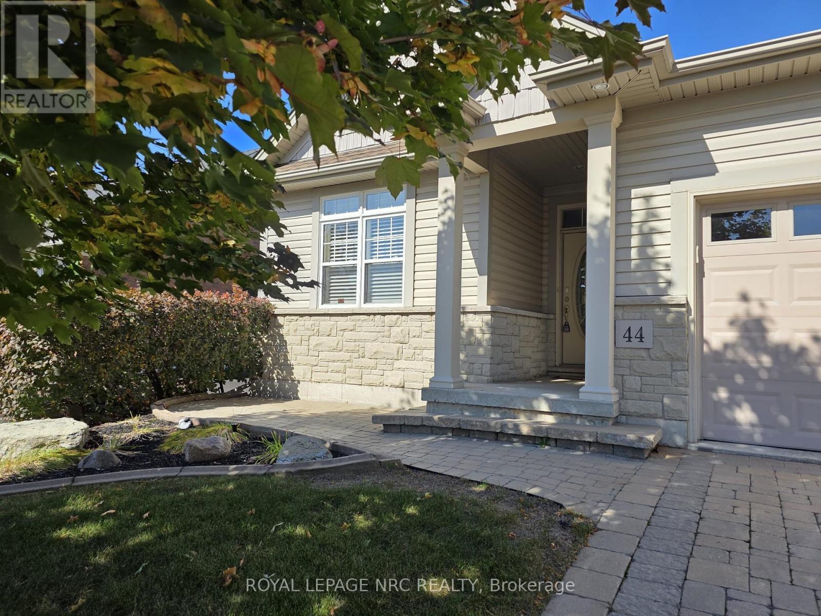 44 Morris Trail, Welland, Ontario  L3B 6G6 - Photo 3 - X12457337