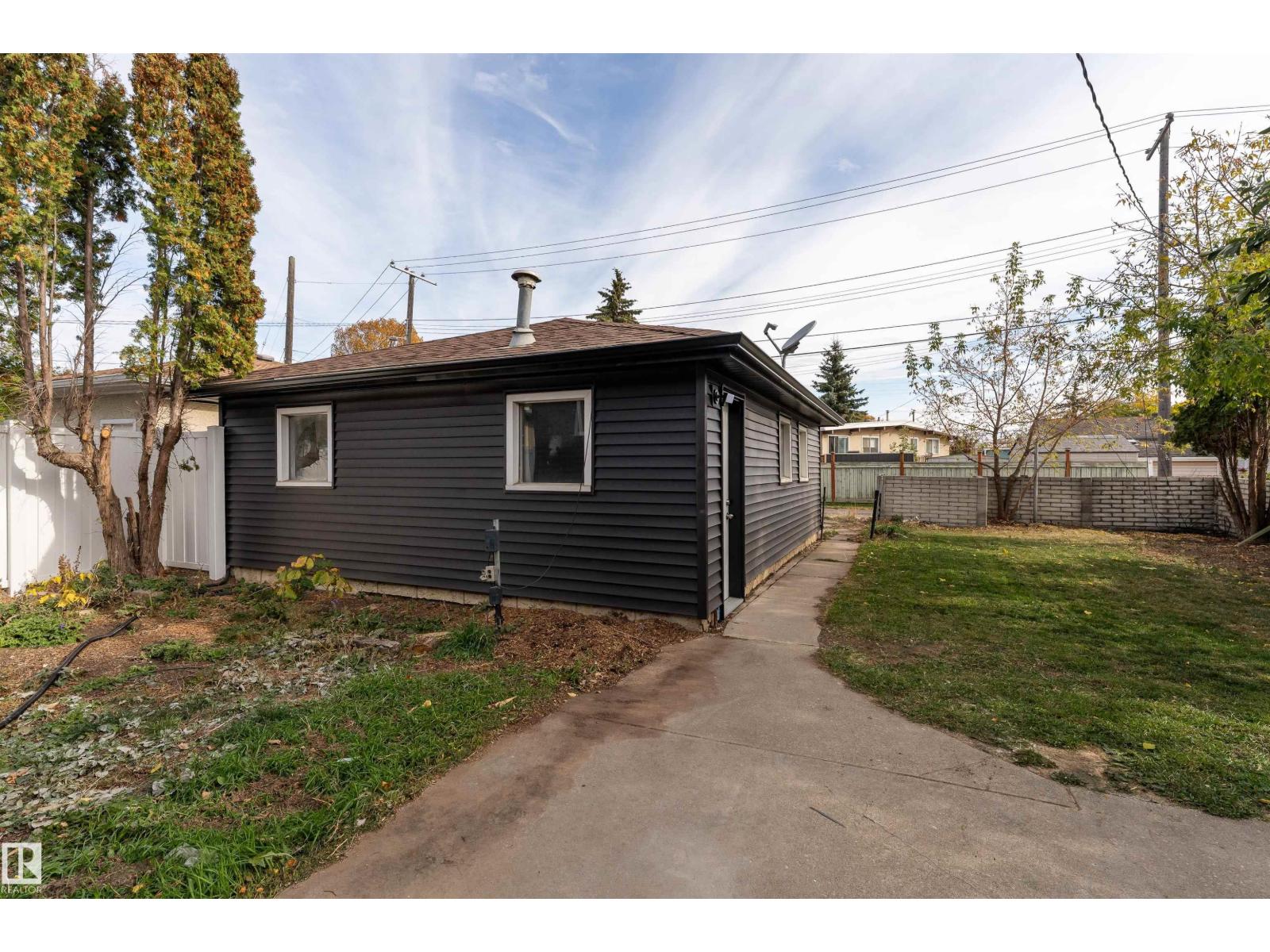8707 54 St Nw, Edmonton, Alberta  T6B 1H2 - Photo 40 - E4461730