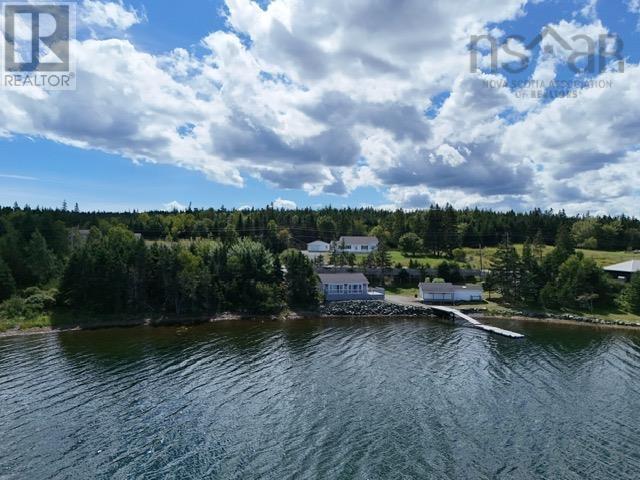 10485 Grenville Street, St. Peter's, Nova Scotia  B0E 3B0 - Photo 2 - 202525602