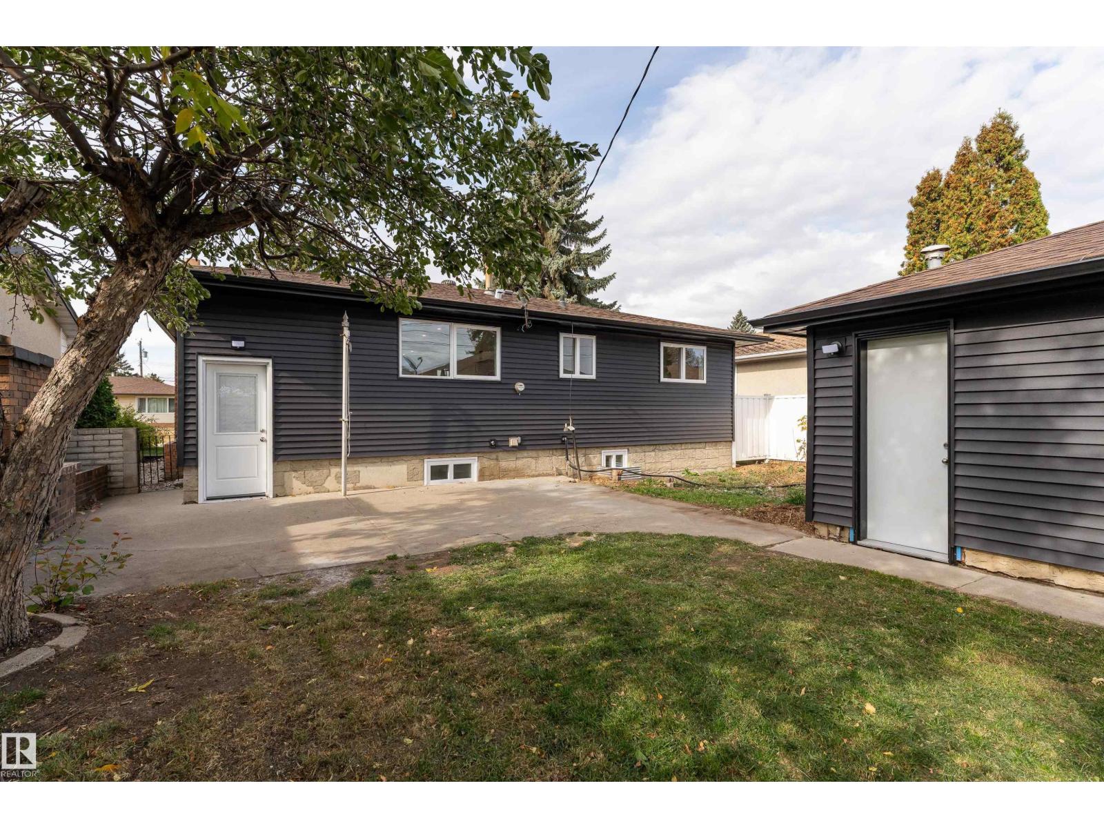 8707 54 St Nw, Edmonton, Alberta  T6B 1H2 - Photo 47 - E4461730