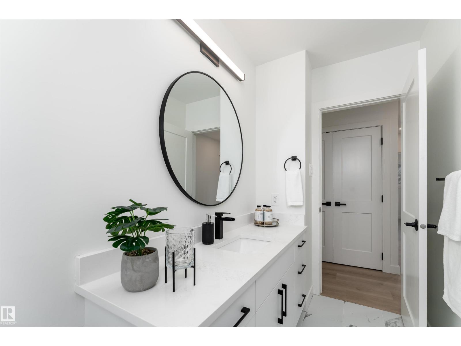 8707 54 St Nw, Edmonton, Alberta  T6B 1H2 - Photo 22 - E4461730