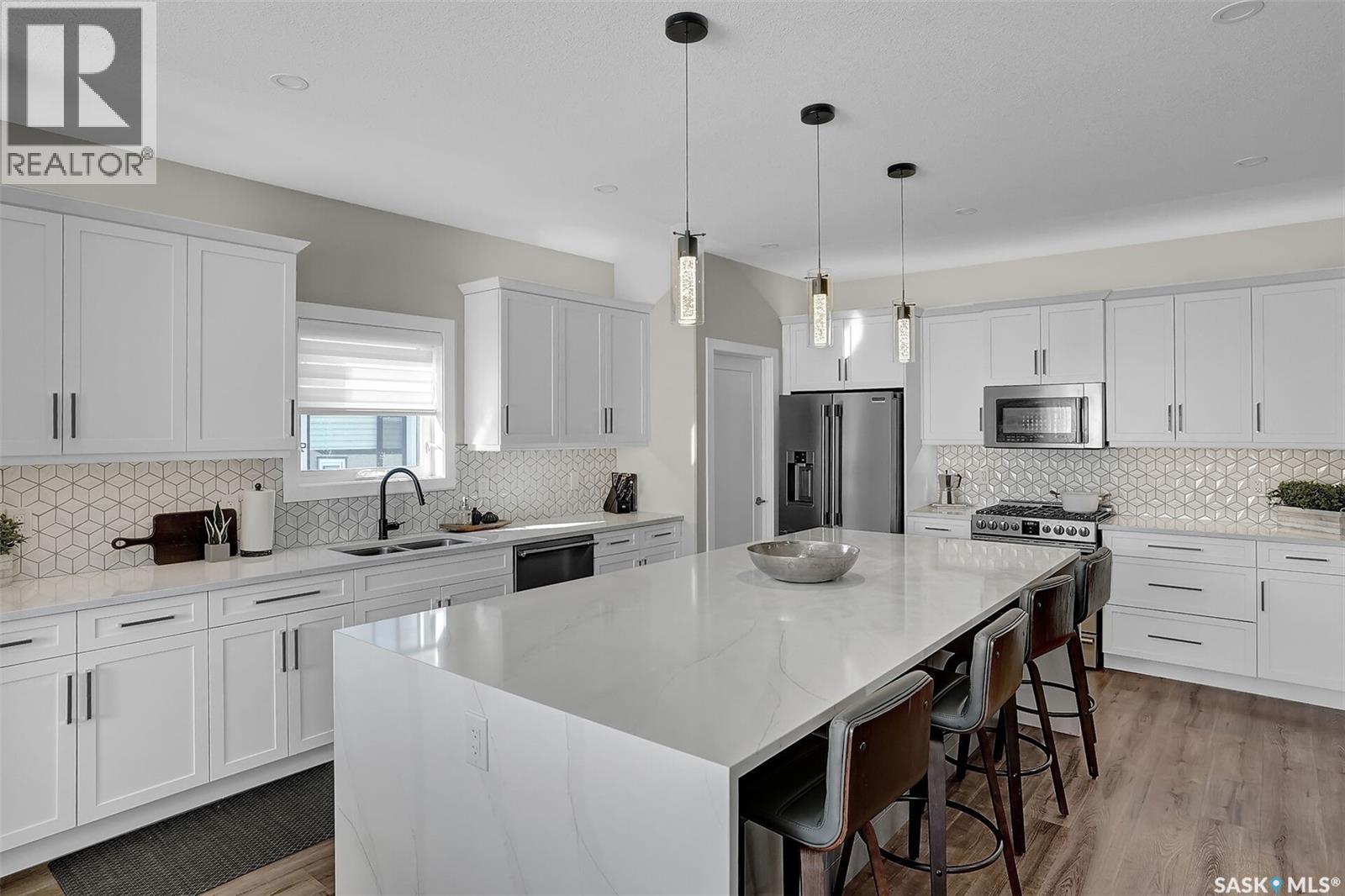 4244 Elderberry Crescent E, Regina, Saskatchewan  S4V 3V3 - Photo 4 - SK020630