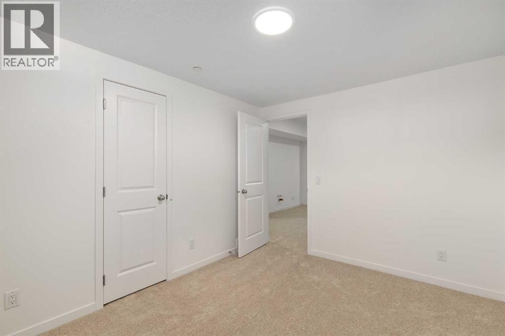449 Hotchkiss Drive Se, Calgary, Alberta  T3S 0S8 - Photo 35 - A2256988