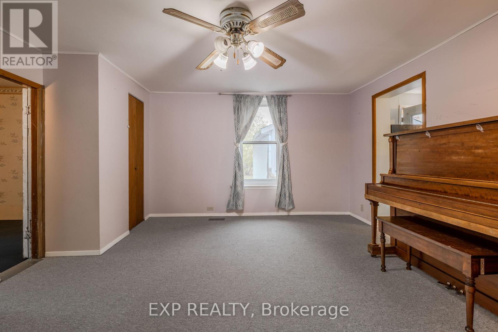 12 Ash Street, South Stormont, Ontario  K0C 1Y0 - Photo 15 - X12457417