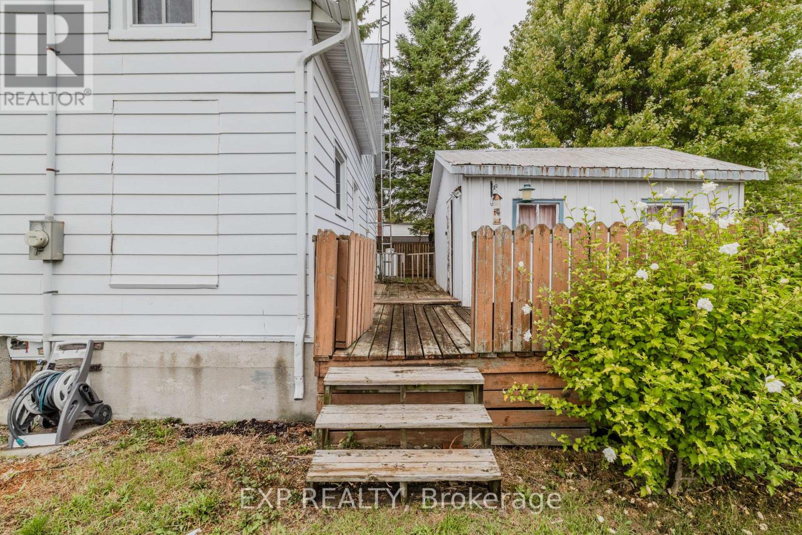 12 Ash Street, South Stormont, Ontario  K0C 1Y0 - Photo 5 - X12457417