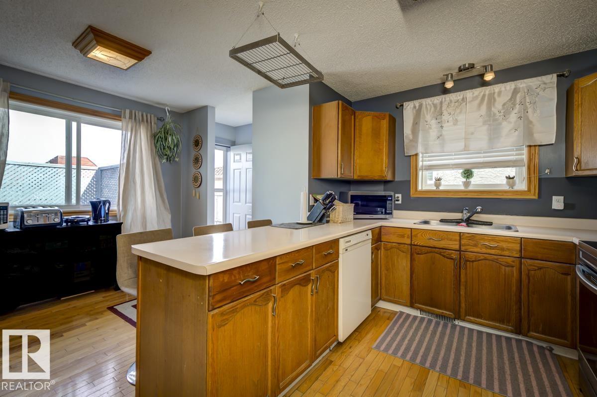 1187 Lakewood Rd N Nw, Edmonton, Alberta  T6K 4C6 - Photo 4 - E4461731