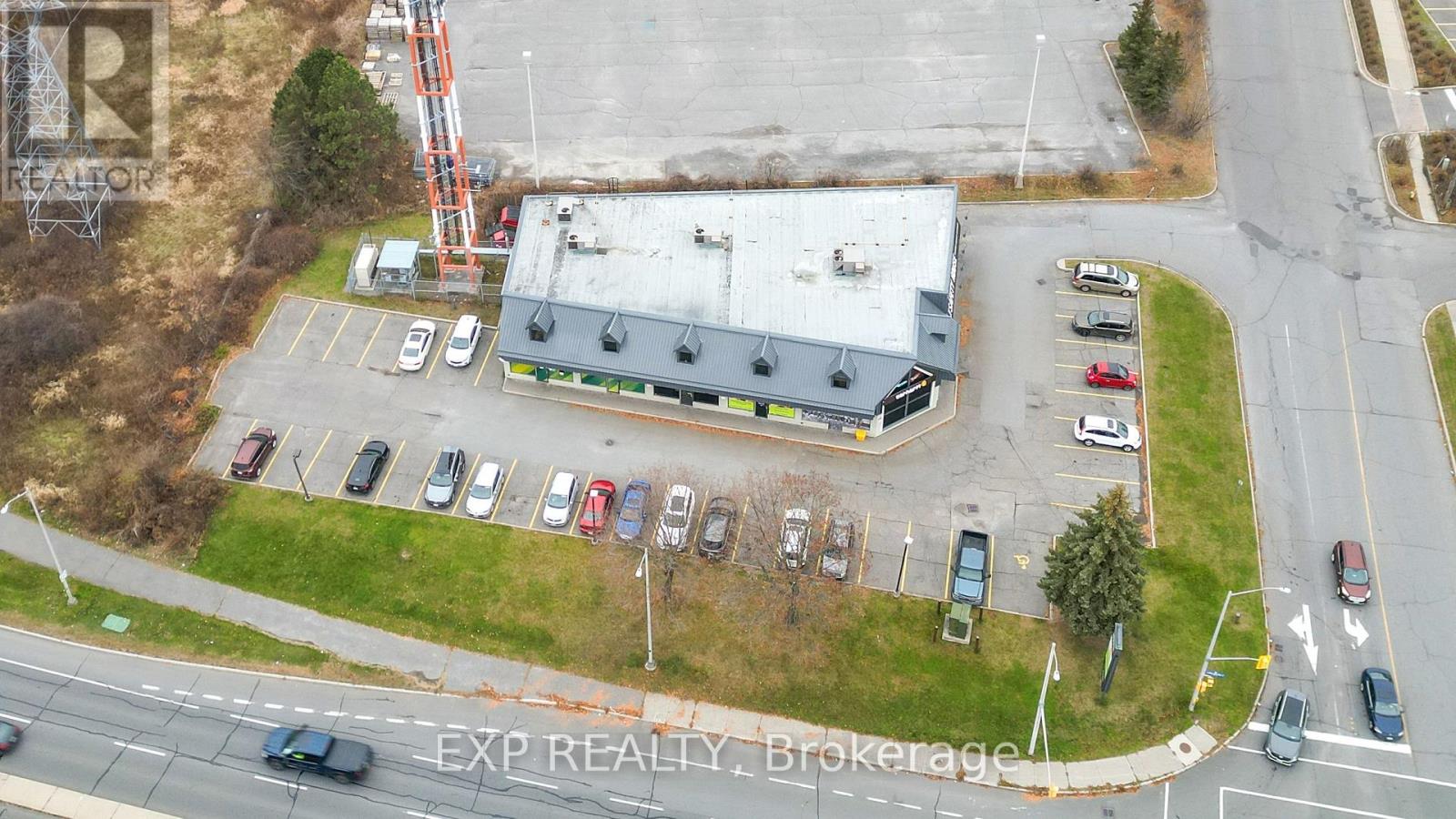 595 WEST HUNT CLUB ROAD, Ottawa, Ontario