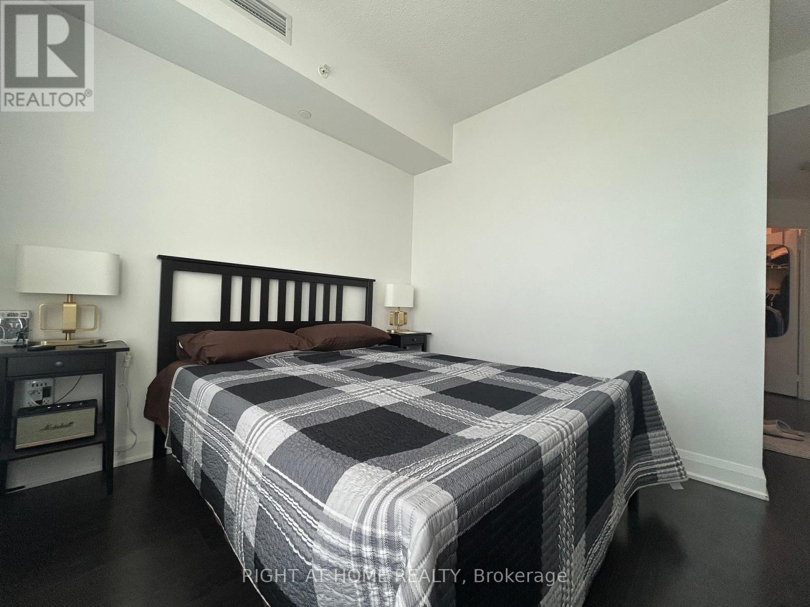 405 - 160 Vanderhoof Avenue, Toronto, Ontario  M4G 0B7 - Photo 19 - C12457314