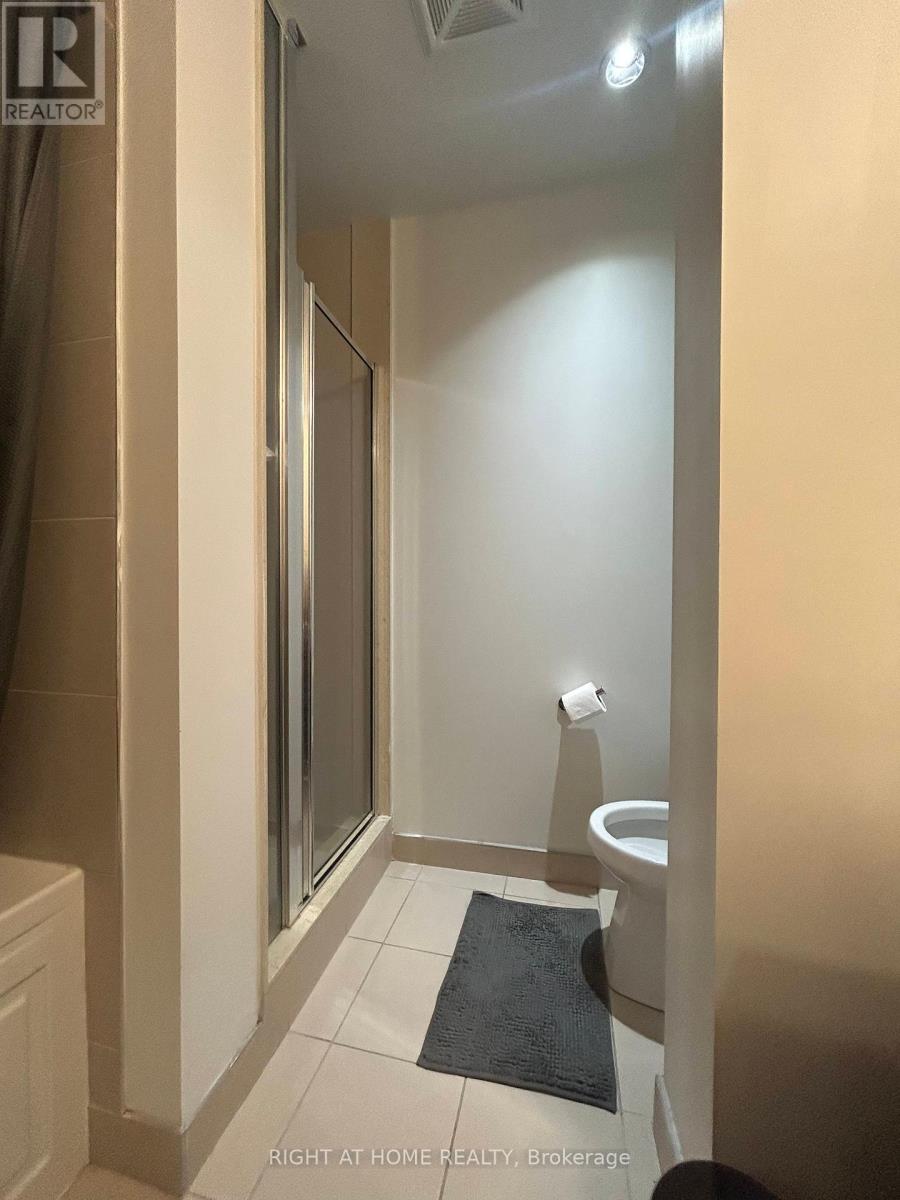 405 - 160 Vanderhoof Avenue, Toronto, Ontario  M4G 0B7 - Photo 22 - C12457314