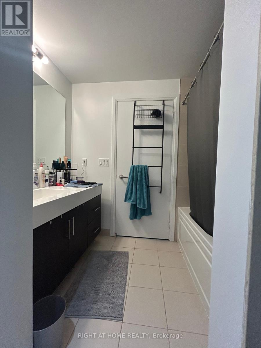 405 - 160 Vanderhoof Avenue, Toronto, Ontario  M4G 0B7 - Photo 23 - C12457314