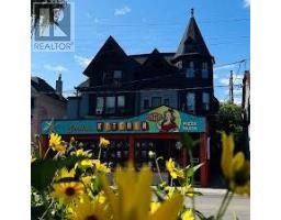 182 DUPONT STREET, Toronto, Ontario