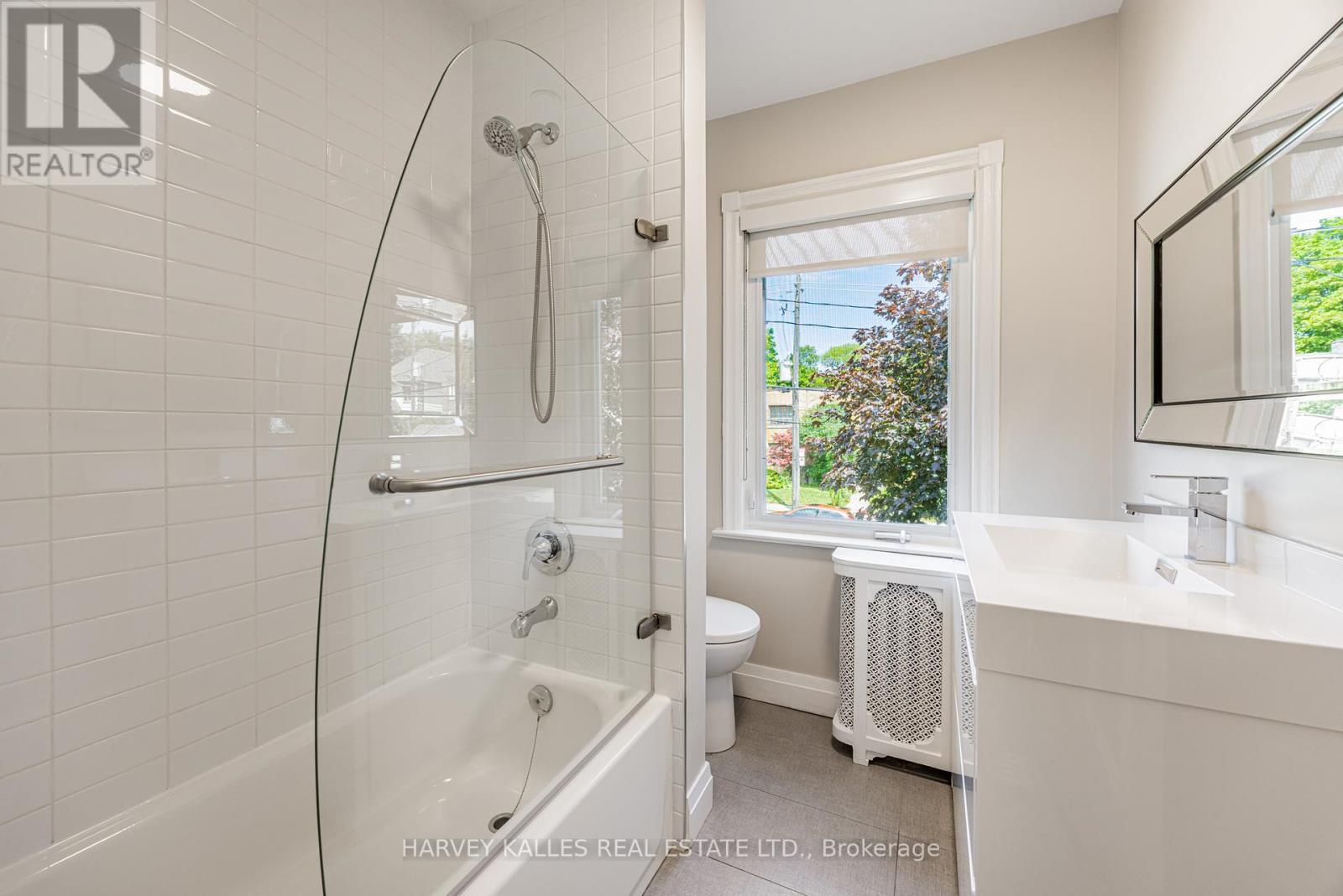 1836 Bathurst Street, Toronto, Ontario  M5P 3K7 - Photo 15 - C12457358