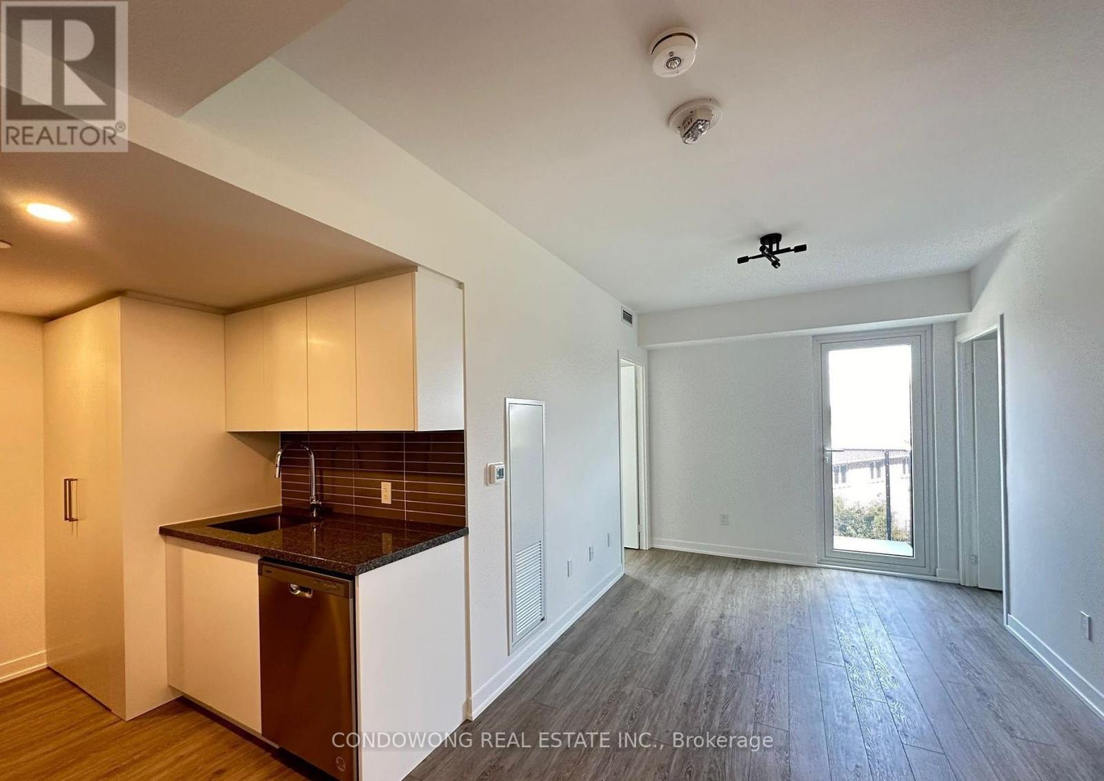 417 - 500 Wilson Avenue, Toronto, Ontario  M3H 0E5 - Photo 2 - C12457371