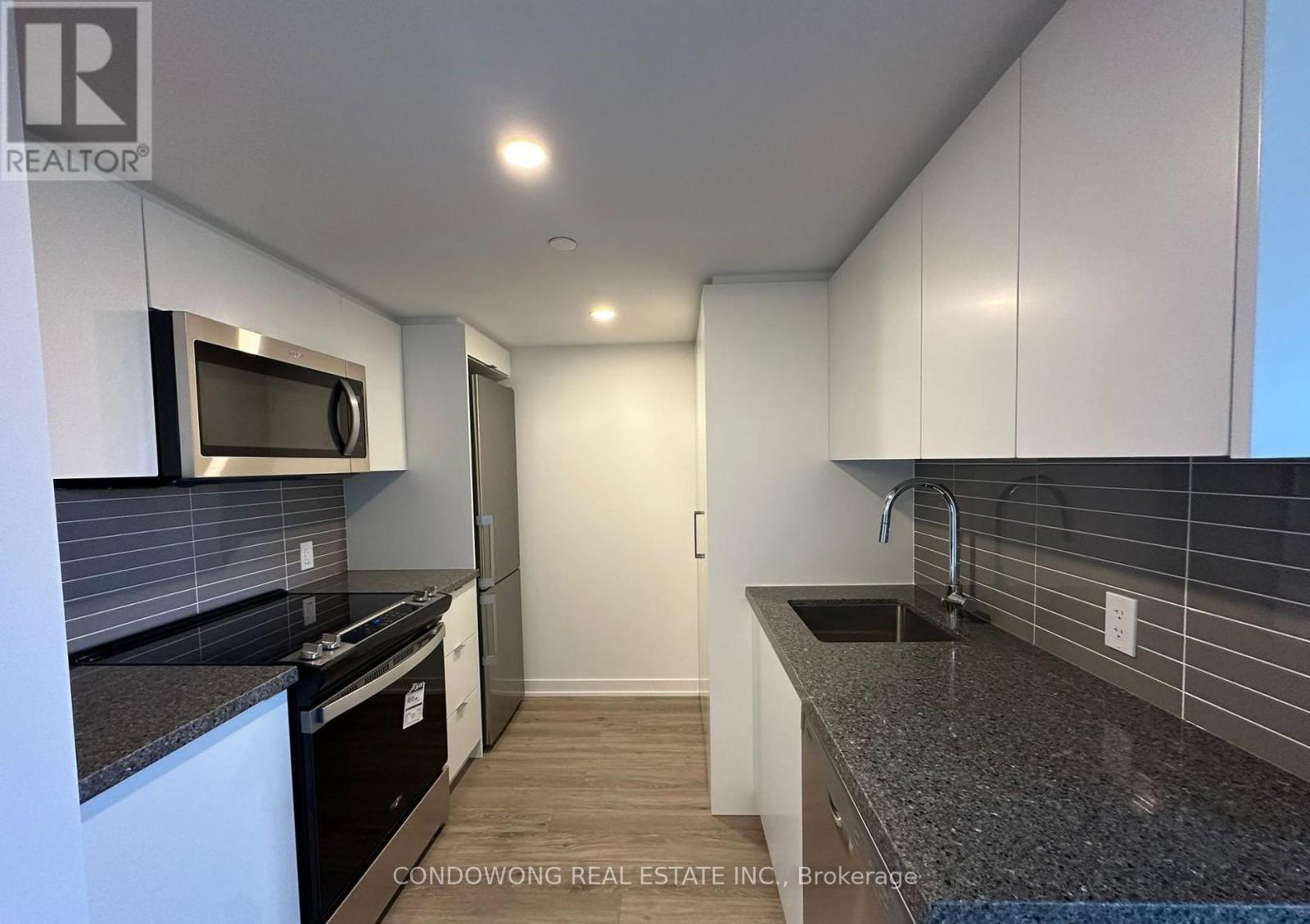 417 - 500 Wilson Avenue, Toronto, Ontario  M3H 0E5 - Photo 3 - C12457371