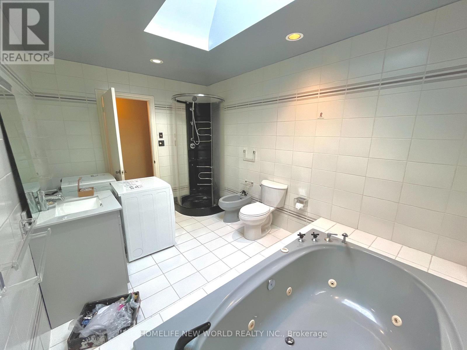 Ground - 300 Spring Garden Avenue, Toronto, Ontario  M2N 3H3 - Photo 11 - C12457424