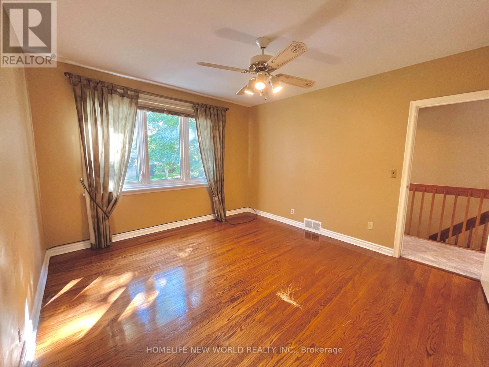 Ground - 300 Spring Garden Avenue, Toronto, Ontario  M2N 3H3 - Photo 17 - C12457424