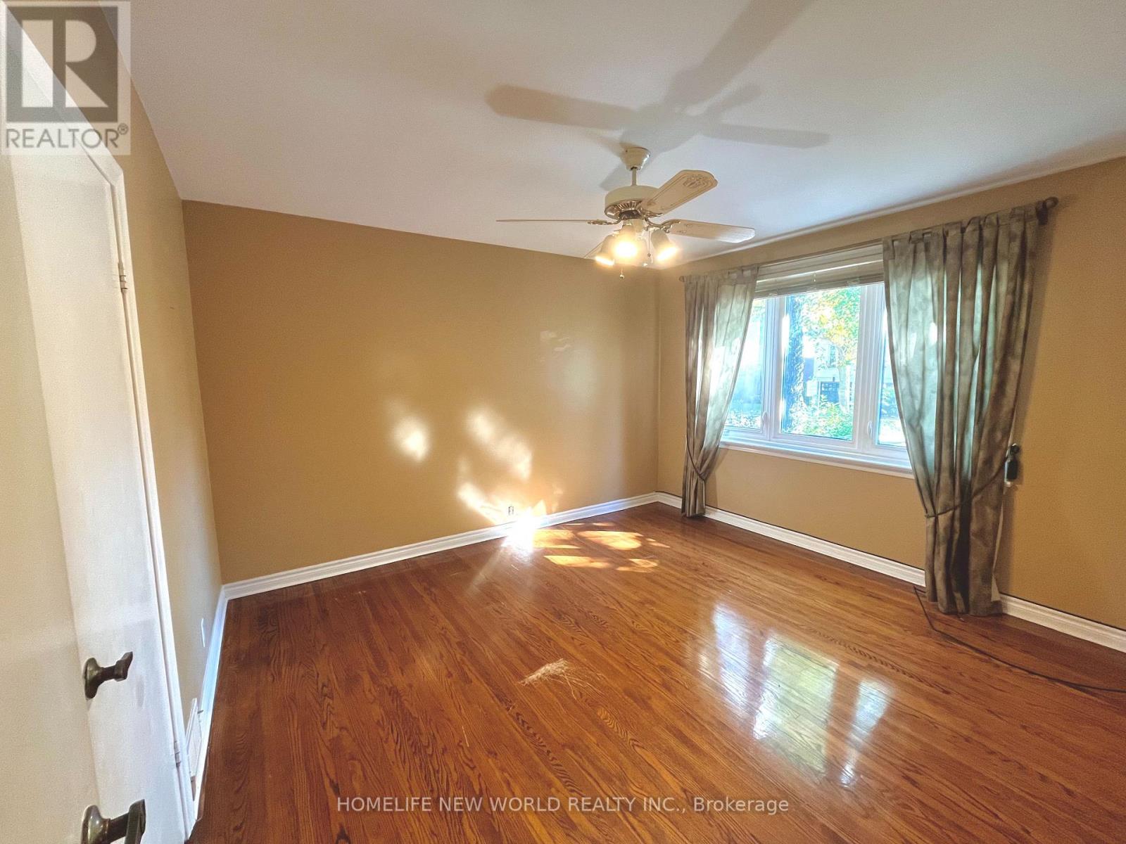 Ground - 300 Spring Garden Avenue, Toronto, Ontario  M2N 3H3 - Photo 7 - C12457424