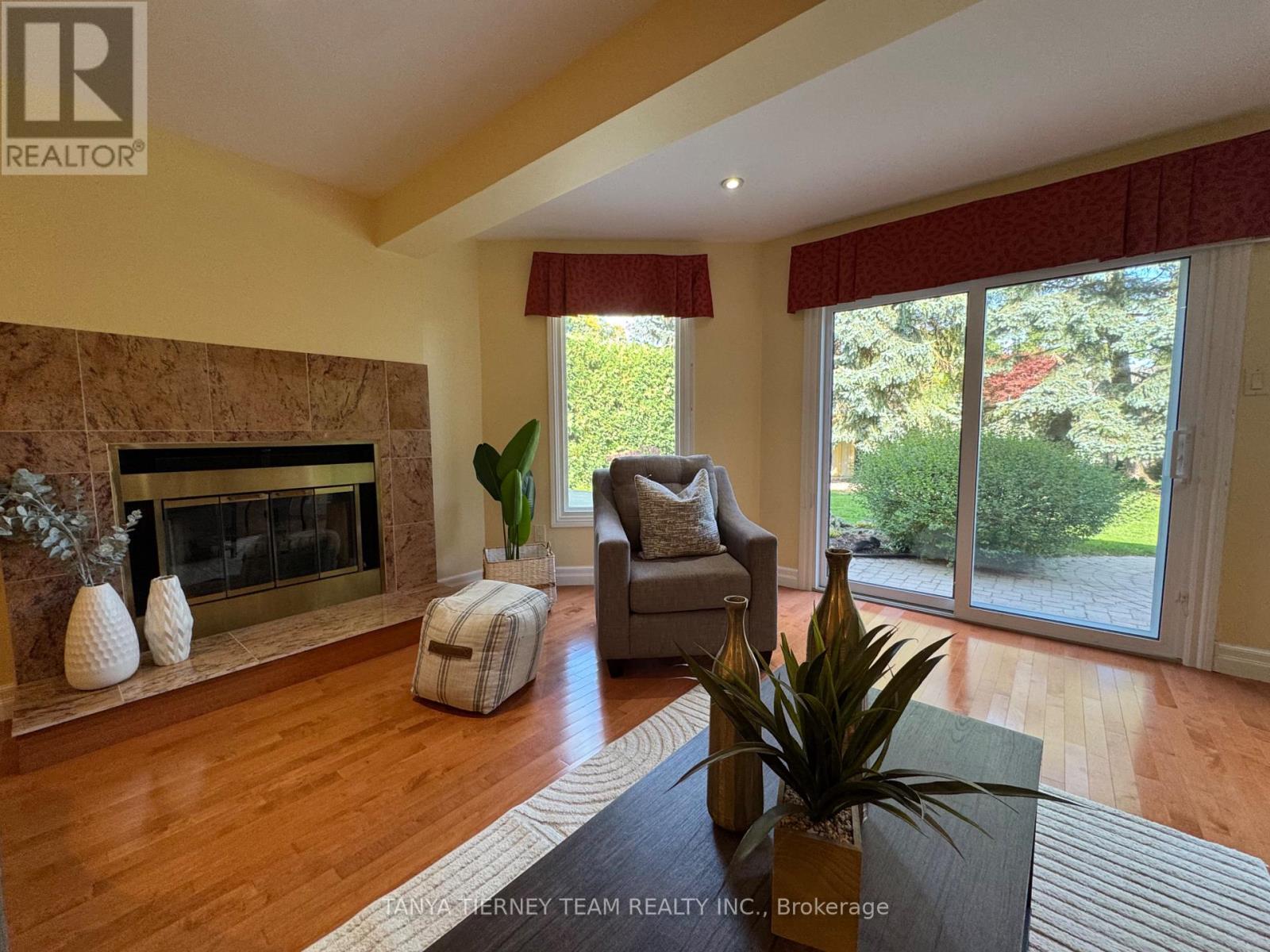 6 Lyndhurst Crescent, Whitby, Ontario  L1R 1E4 - Photo 18 - E12457293