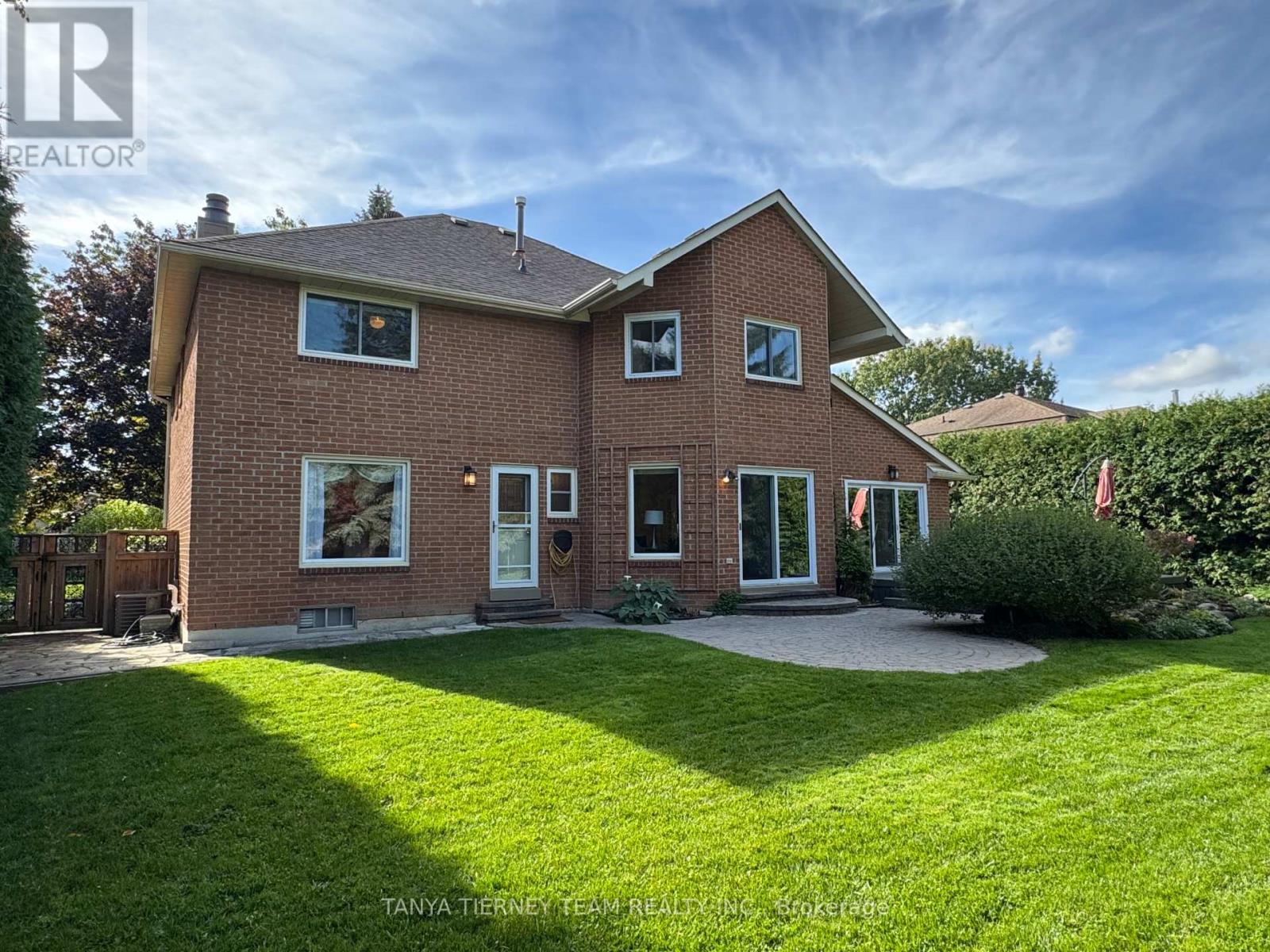 6 Lyndhurst Crescent, Whitby, Ontario  L1R 1E4 - Photo 24 - E12457293