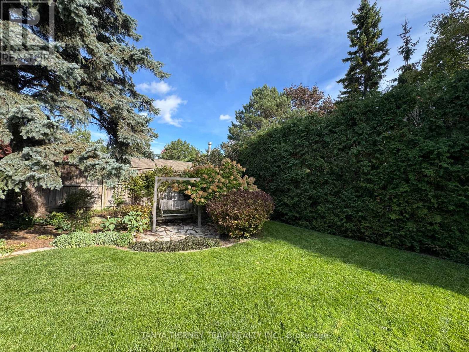 6 Lyndhurst Crescent, Whitby, Ontario  L1R 1E4 - Photo 26 - E12457293