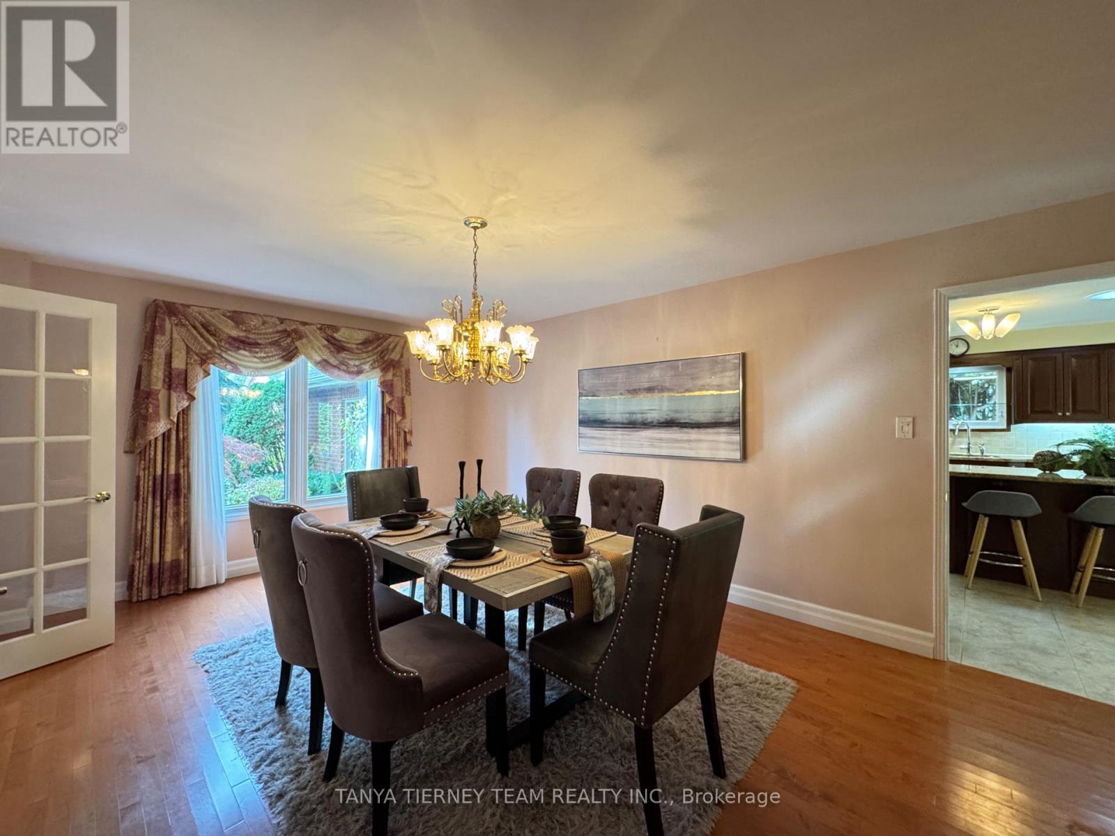 6 Lyndhurst Crescent, Whitby, Ontario  L1R 1E4 - Photo 8 - E12457293