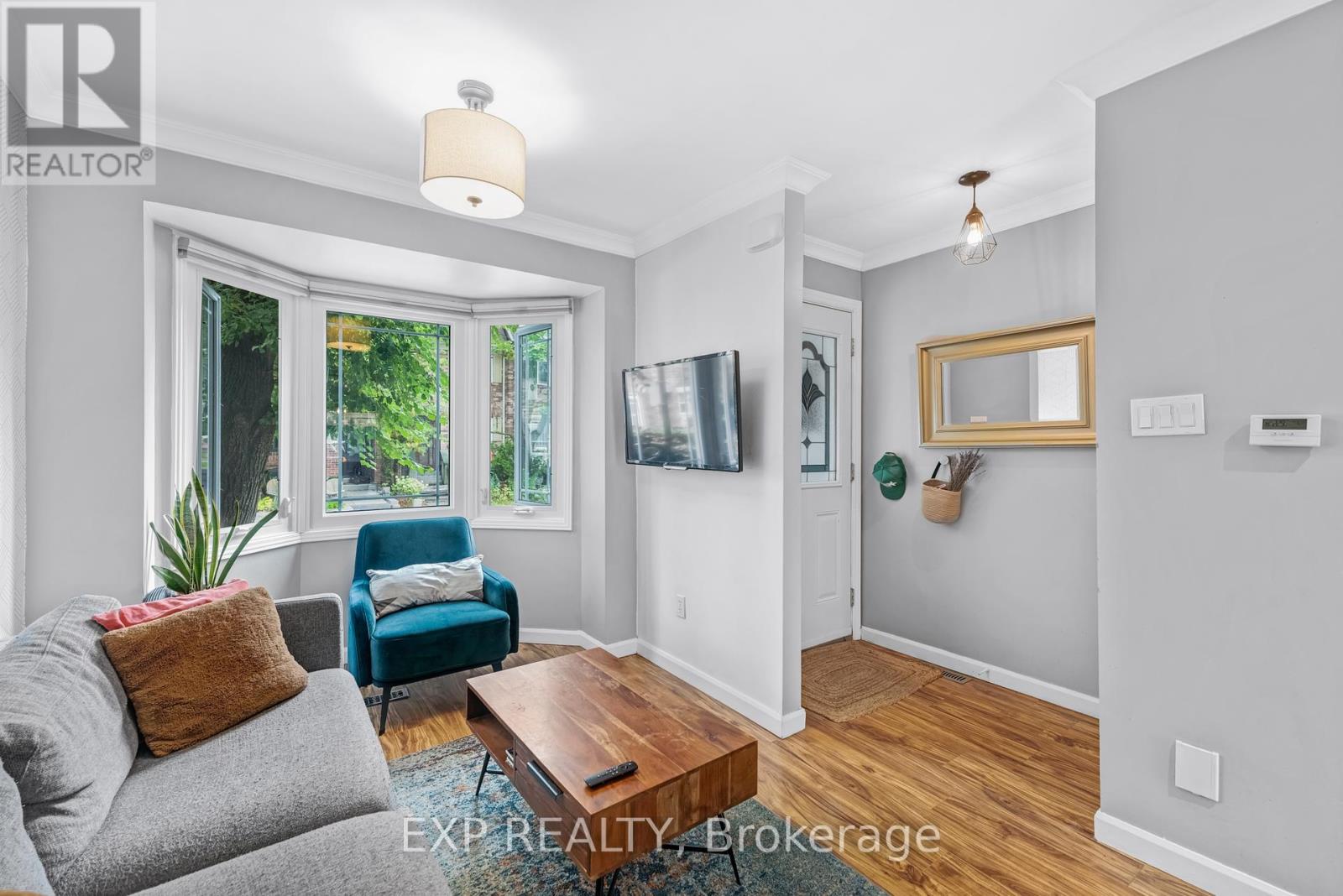14 Lount Street, Toronto, Ontario  M4J 5A2 - Photo 5 - E12457346