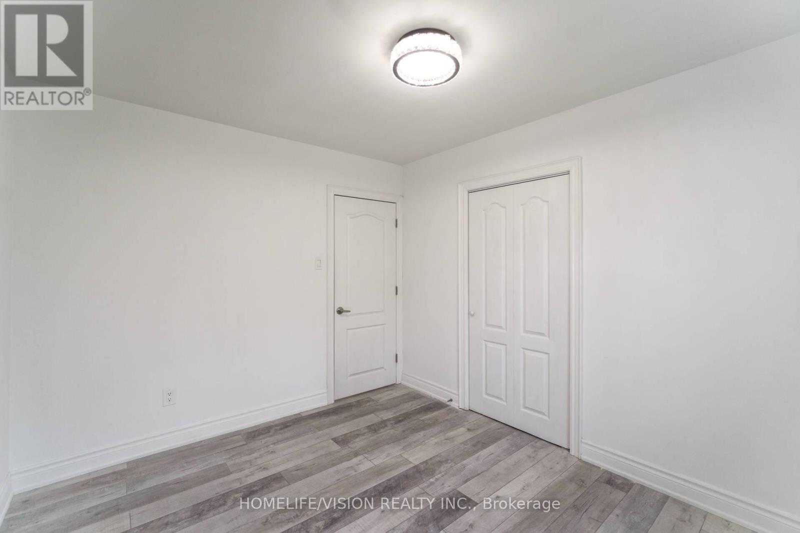 5 Orlando Boulevard, Toronto, Ontario  M1R 3N5 - Photo 18 - E12457356