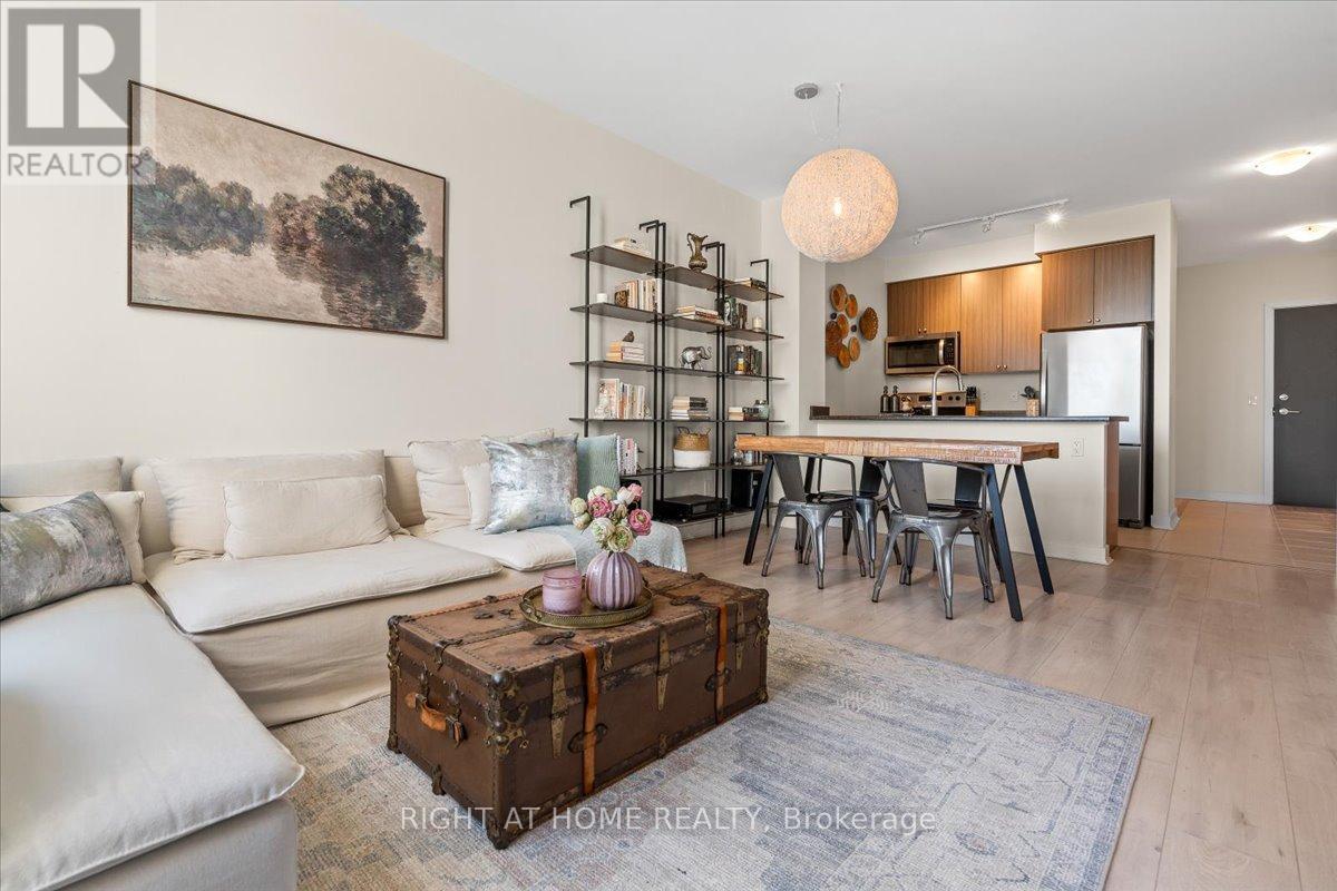 210 - 8 Trent Avenue, Toronto, Ontario  M4C 0A6 - Photo 11 - E12457376